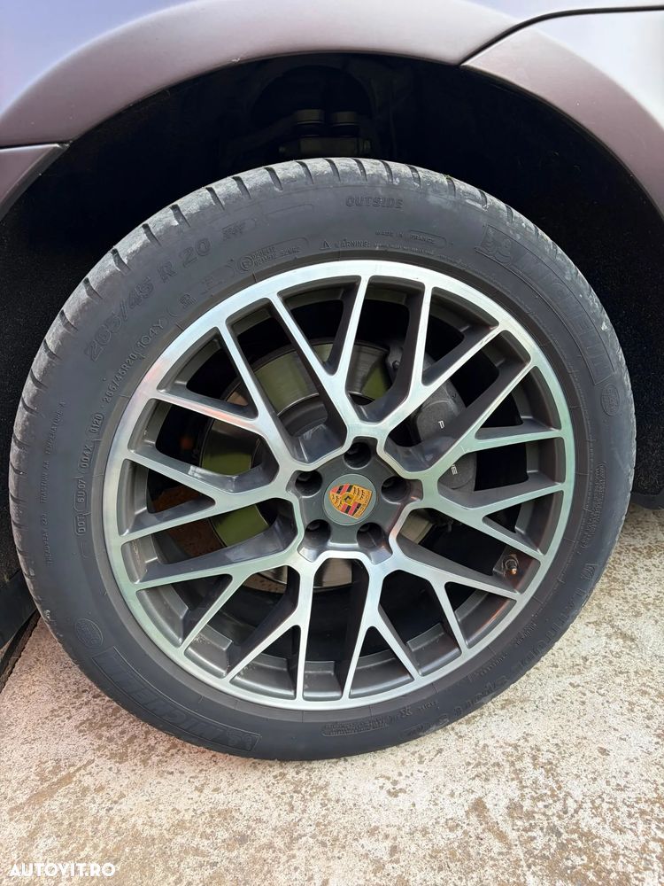 Porsche Macan Standard - 12