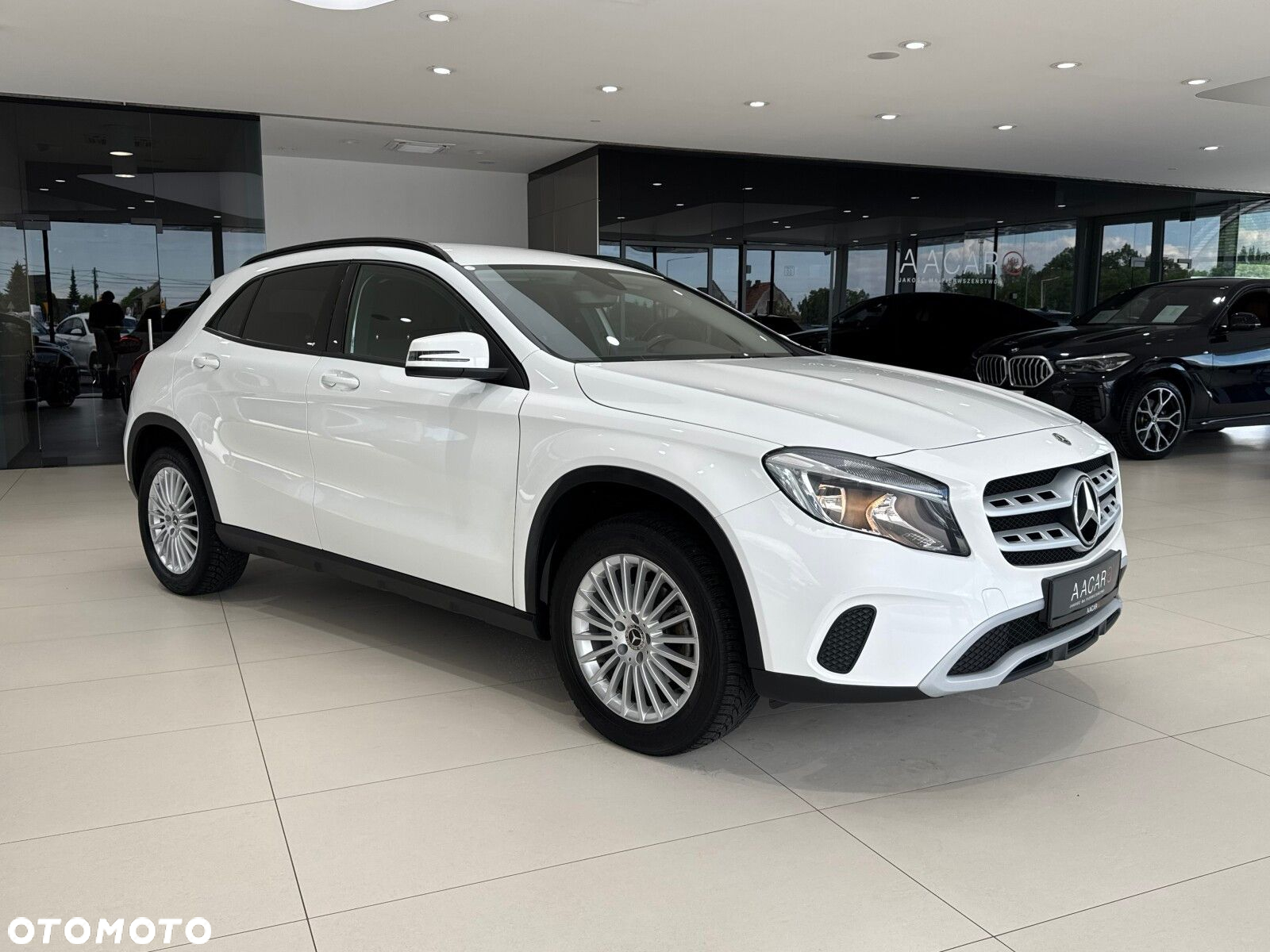 Mercedes-Benz GLA 200 d 7G-DCT - 6