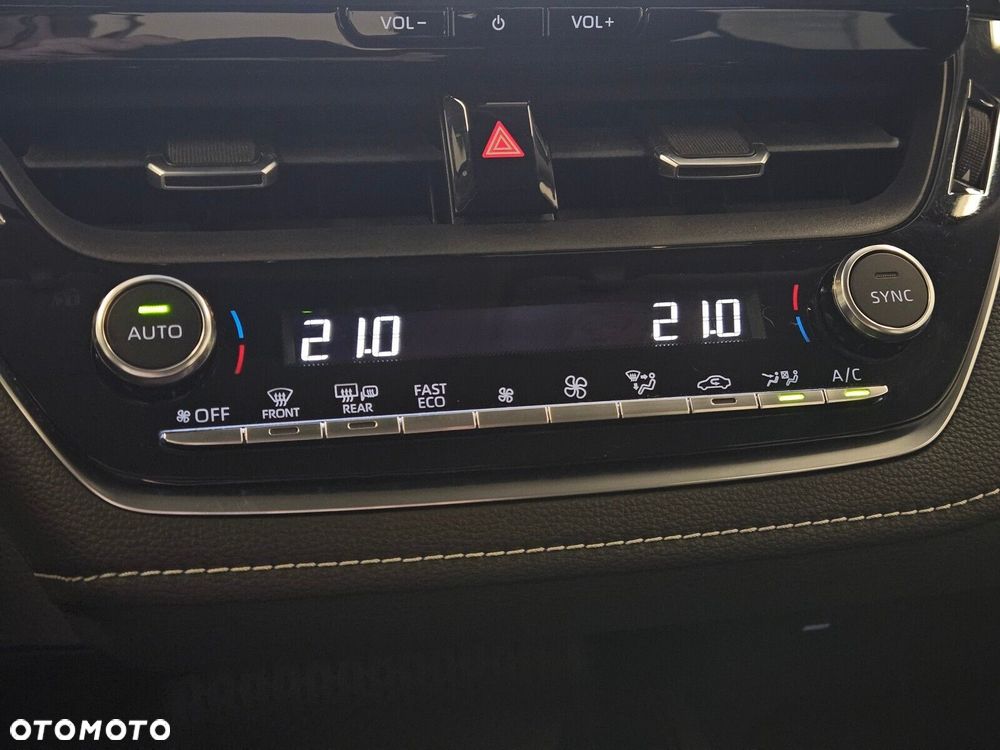 Toyota Corolla - 23