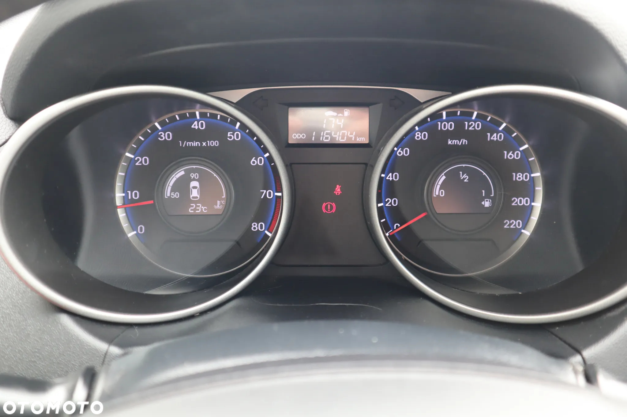 Hyundai ix35 1.6 2WD blue Trend - 11