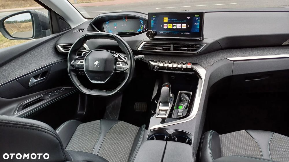 Peugeot 3008 1.6 PureTech Hybrid PHEV Allure Pack S&S EAT8 - 11