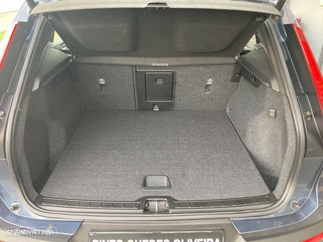 Volvo XC 40 T5 Recharge DKG Essential - 33