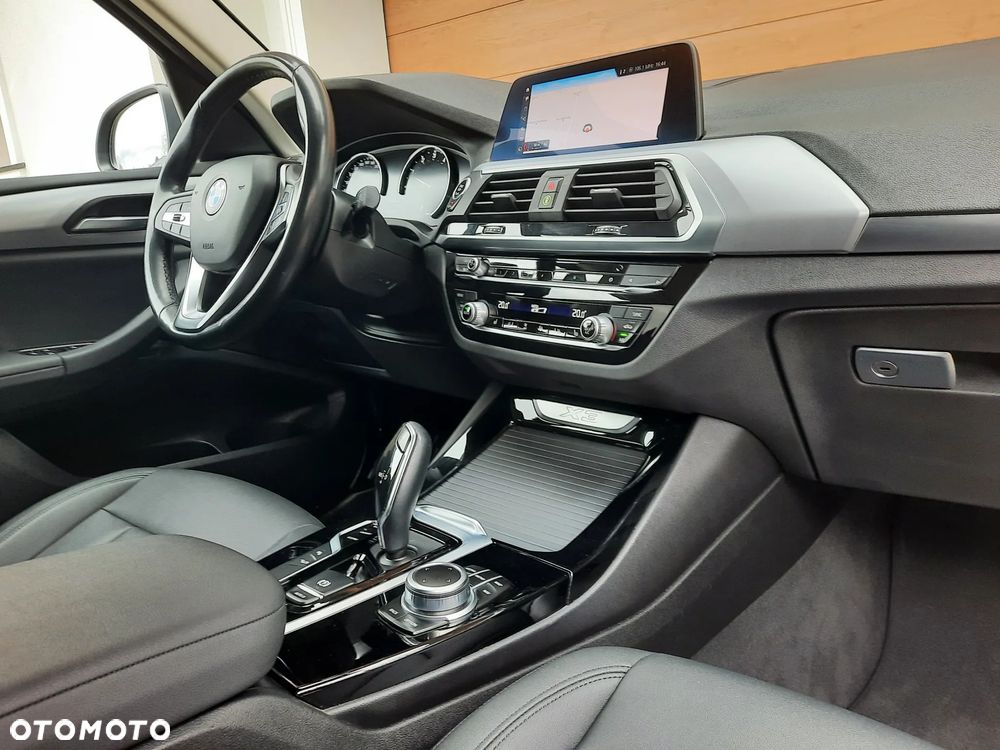 BMW X3 xDrive20i sport - 21
