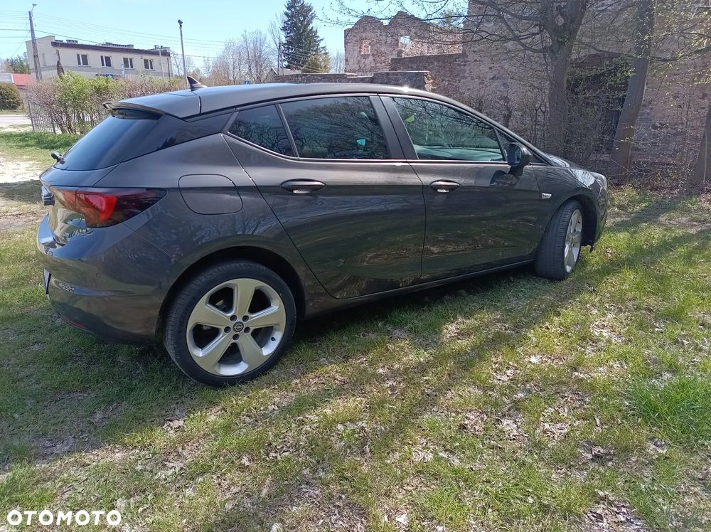 Opel Astra 1.6 D (CDTI) Automatik Edition - 4