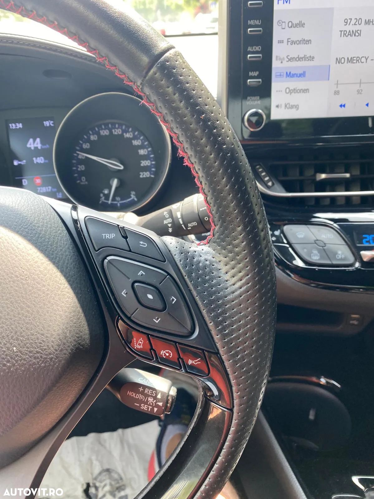 Toyota C-HR - 17