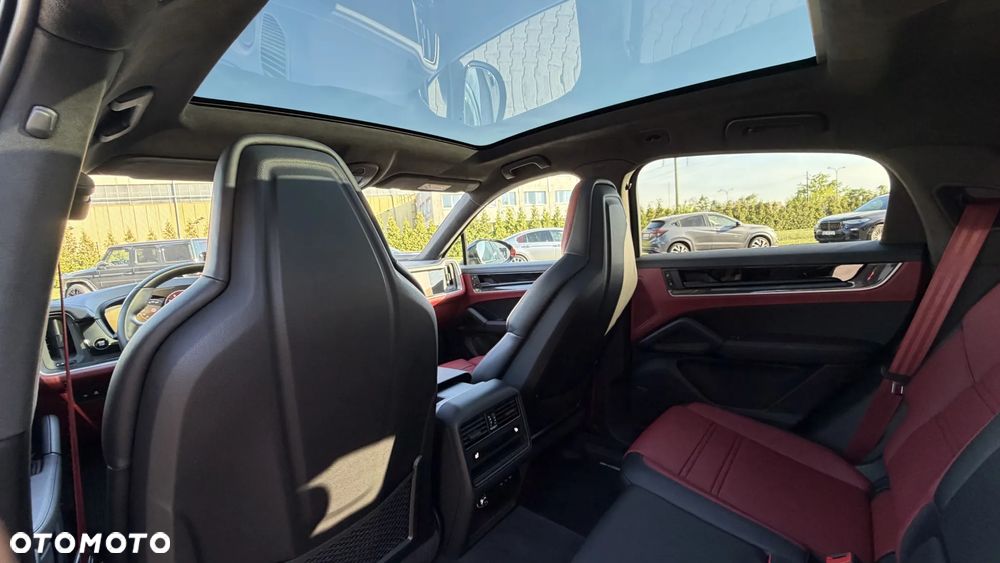 Porsche Cayenne - 39