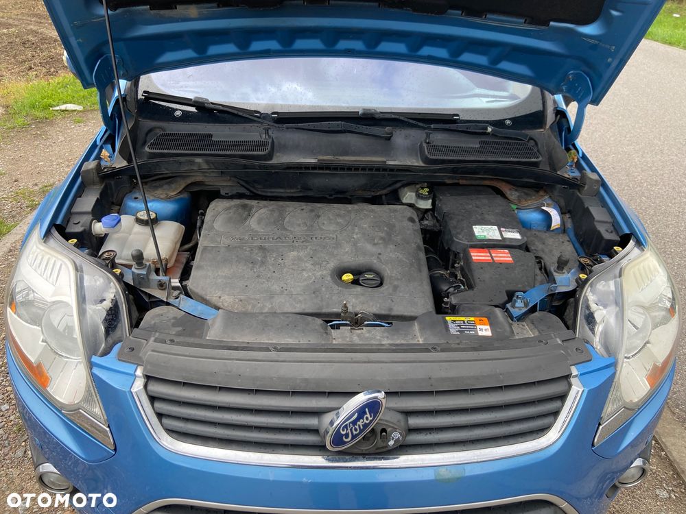 Ford Kuga - 8
