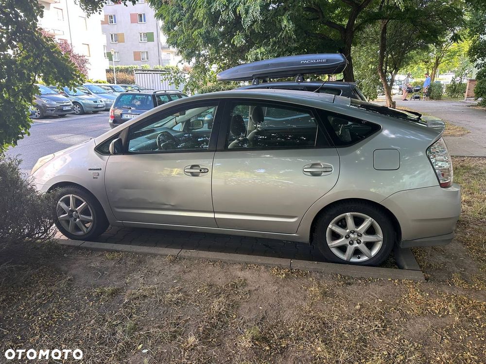 Toyota Prius 1.5 VVT-i Sol - 4