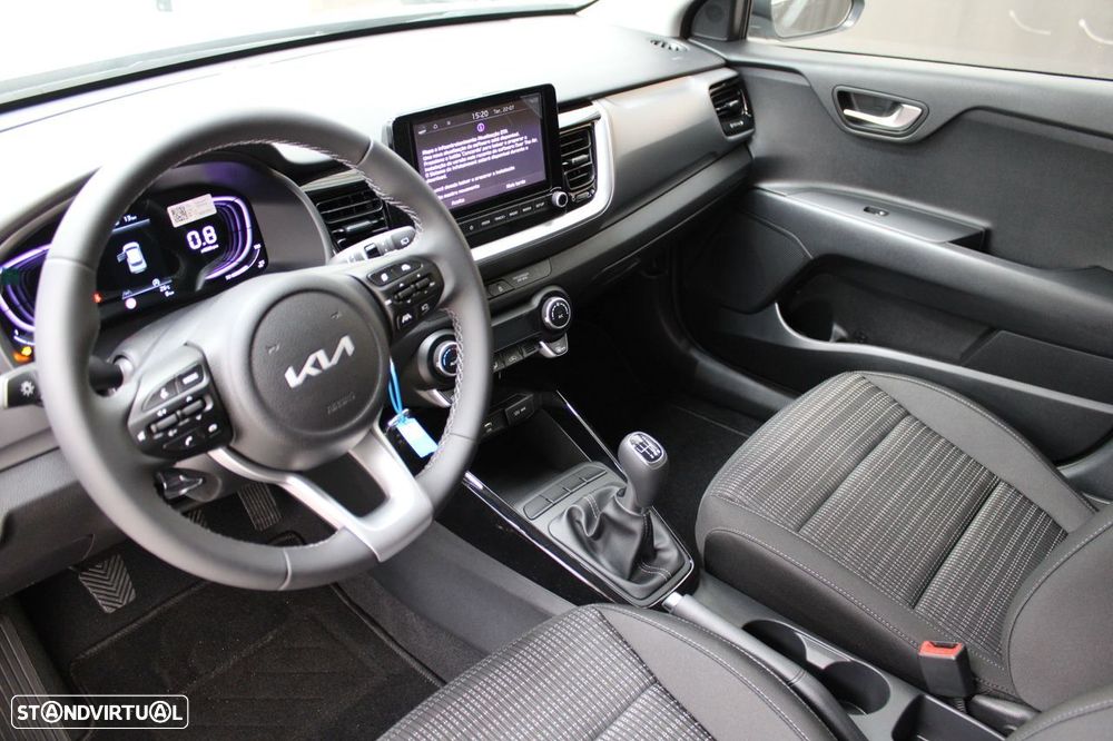 Kia Stonic - 10