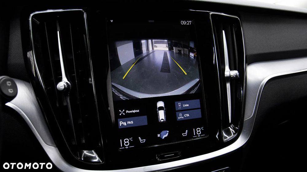 Volvo V60 B4 D Momentum Pro - 22