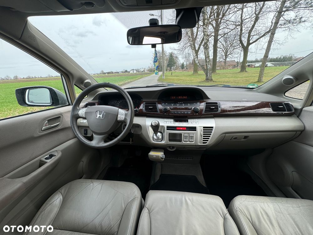 Honda FR-V 2.2 CTDi Executive - 11