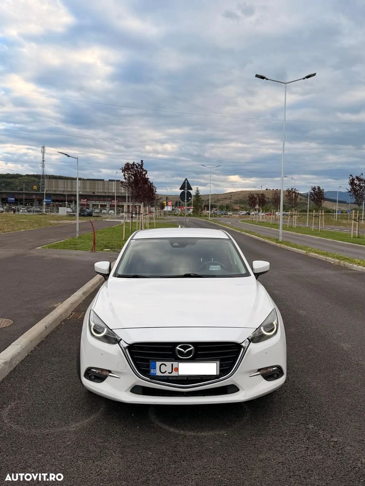 Mazda 3 G120 Revolution - 8