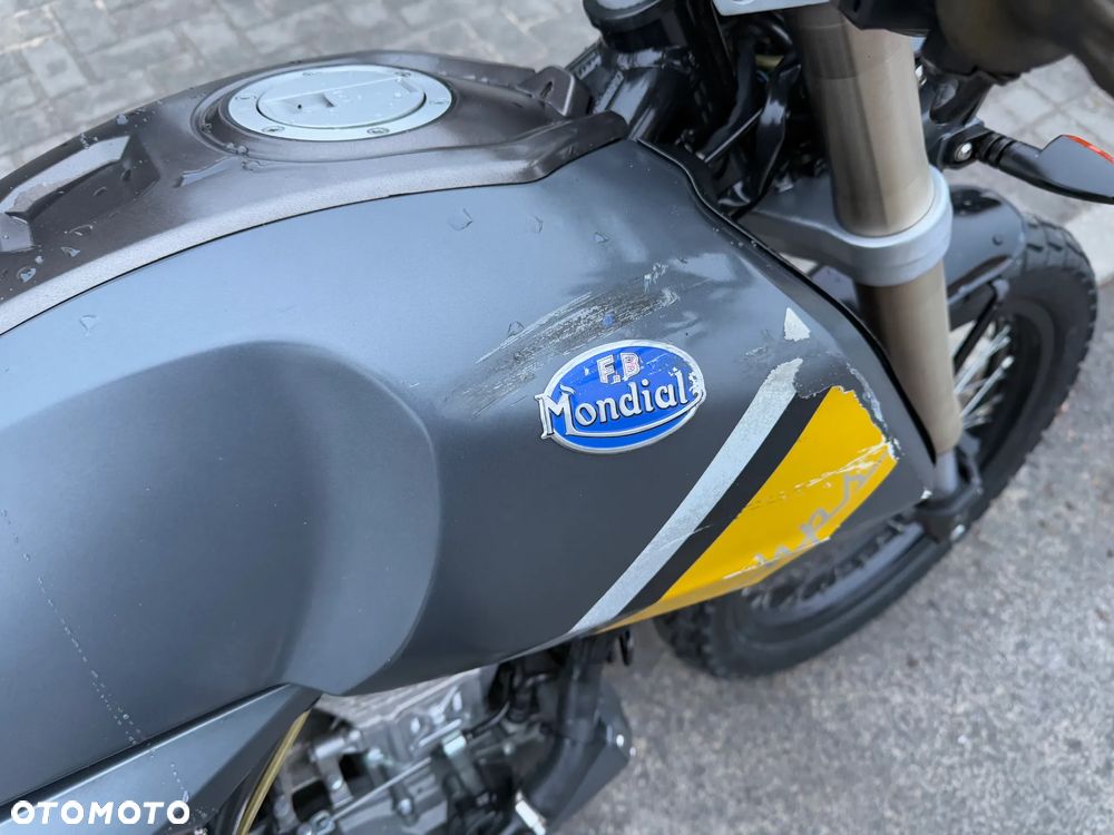 Mondial HPS 125 - 24