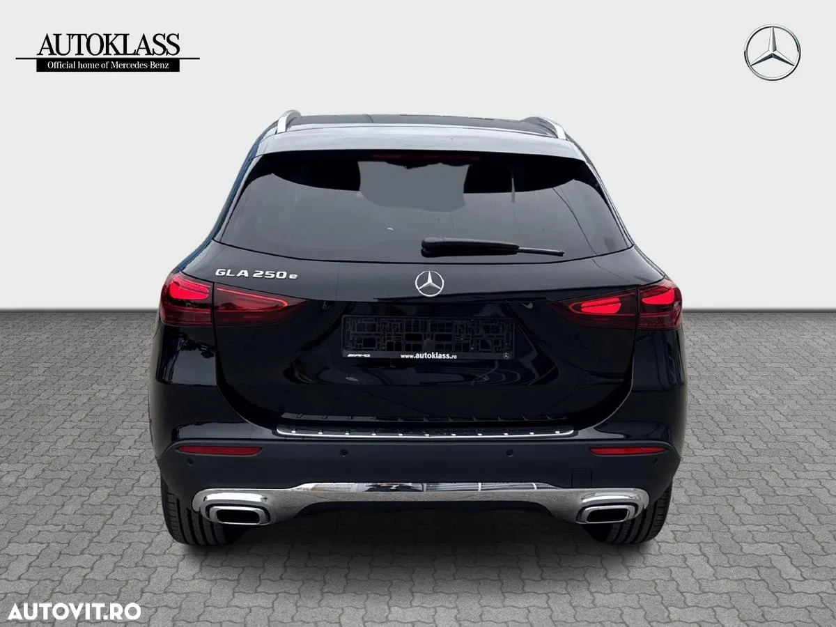 Mercedes-Benz GLA 250 e - 4
