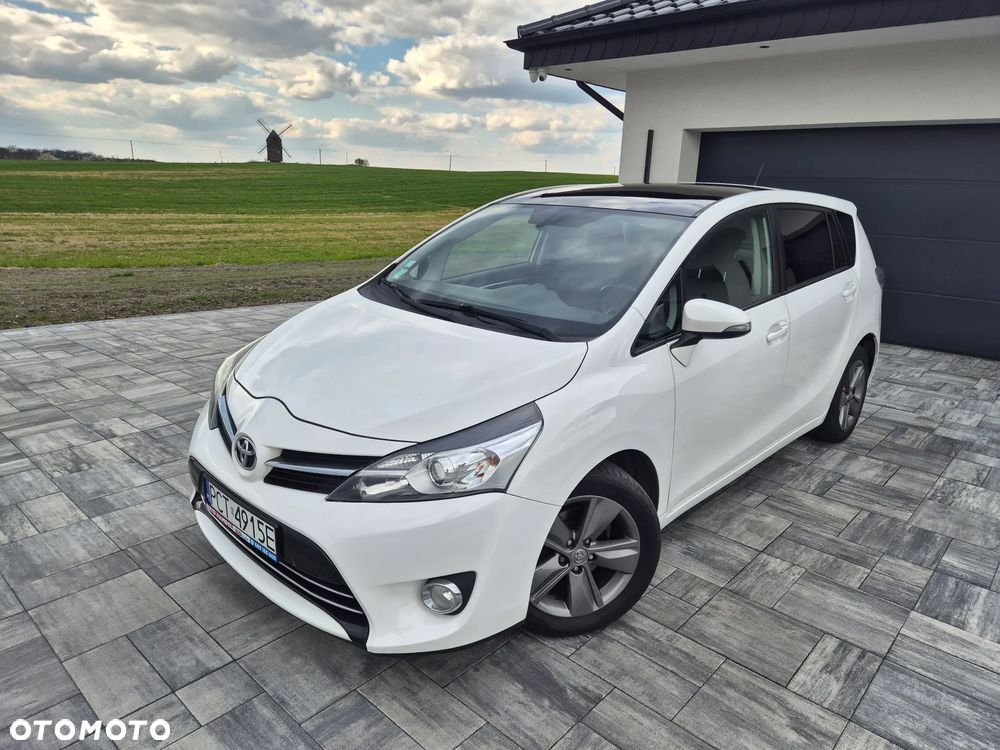 Toyota Verso 1.6 D-4D Premium - 4