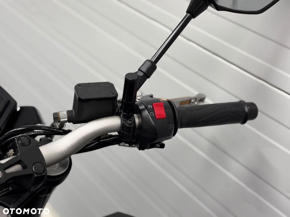 Yamaha MT - 29