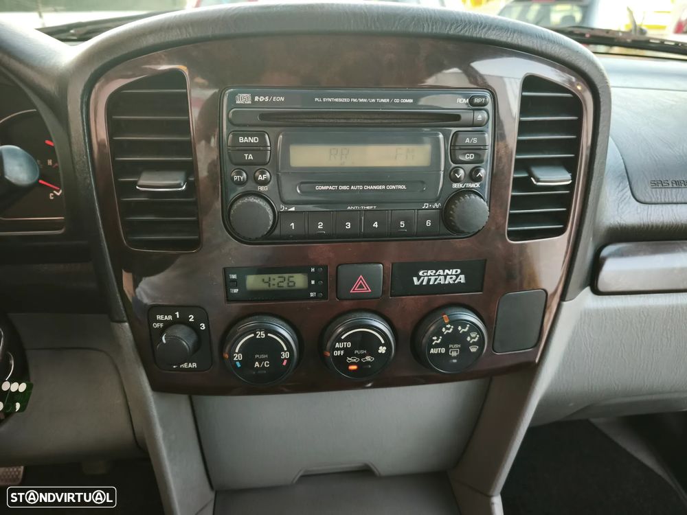 Suzuki Grand Vitara Metal Top 2.0 HDi - 10