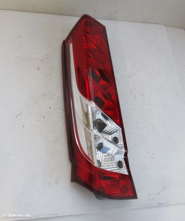 Farol Farolim Trás esquerdo / direito Iveco daily 2014 a 2019  (Novo) - 2