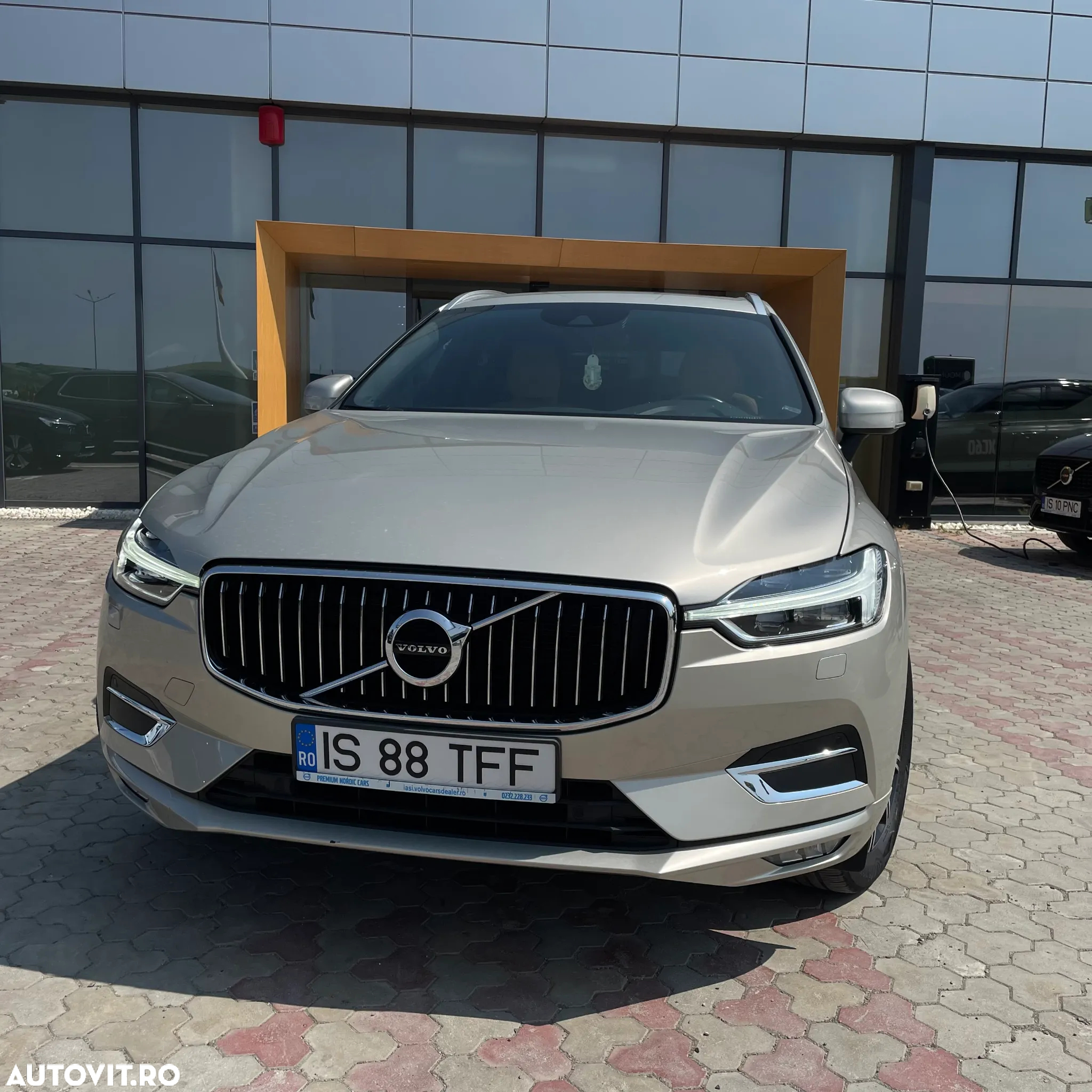 Volvo XC 60 B4 MHEV AWD Inscription - 5