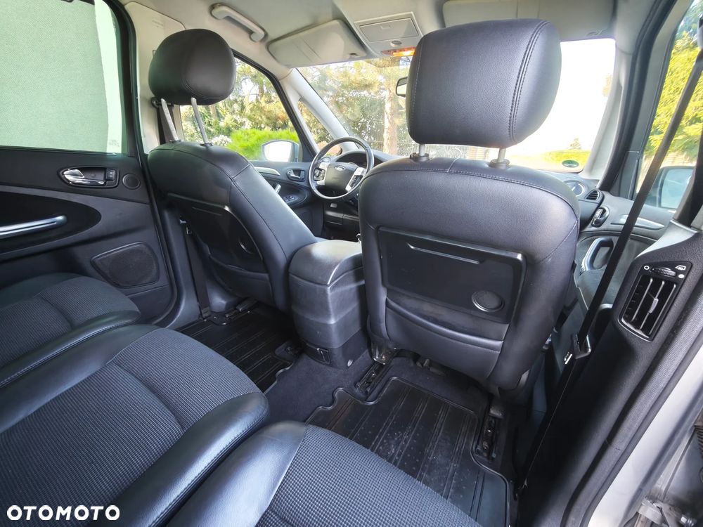 Ford S-Max 2.5 Titanium - 25