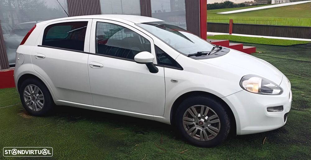 Fiat Punto 1.3 M-Jet Lounge S&S - 17