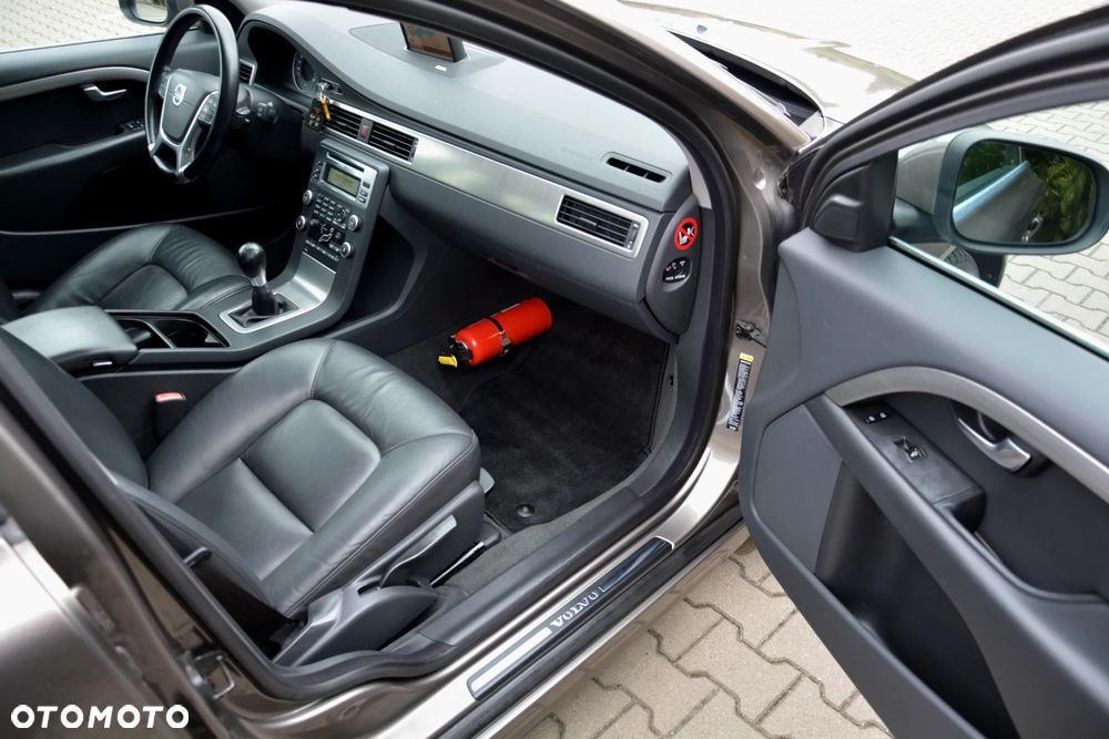 Volvo V70 2.0D Momentum - 28