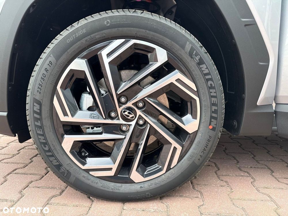 Hyundai Tucson 1.6 T-GDi HEV Executive 2WD - 28