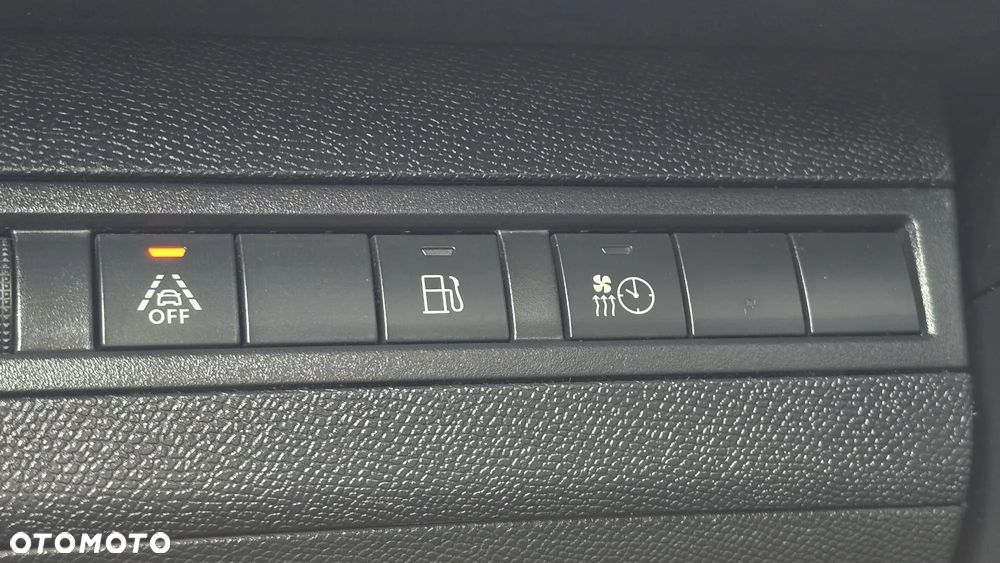 Peugeot 3008 225 e-EAT8 Allure - 18