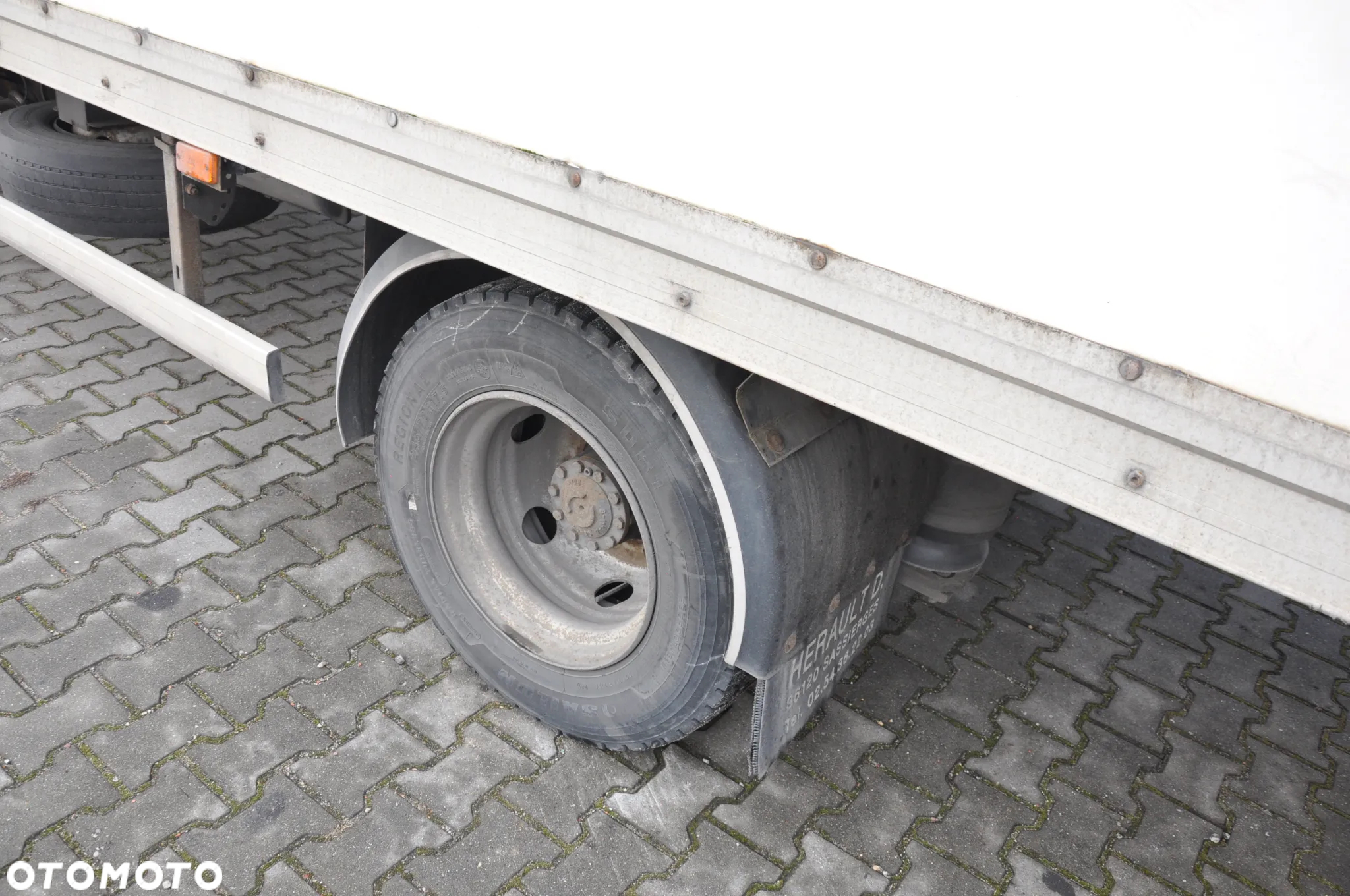 Renault MIDLUM 190 KONTENR Z WINDĄ - 22