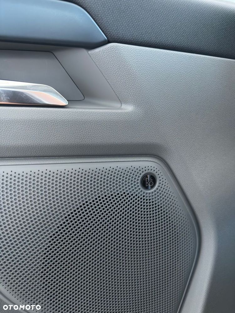 Ford Tourneo Custom - 23
