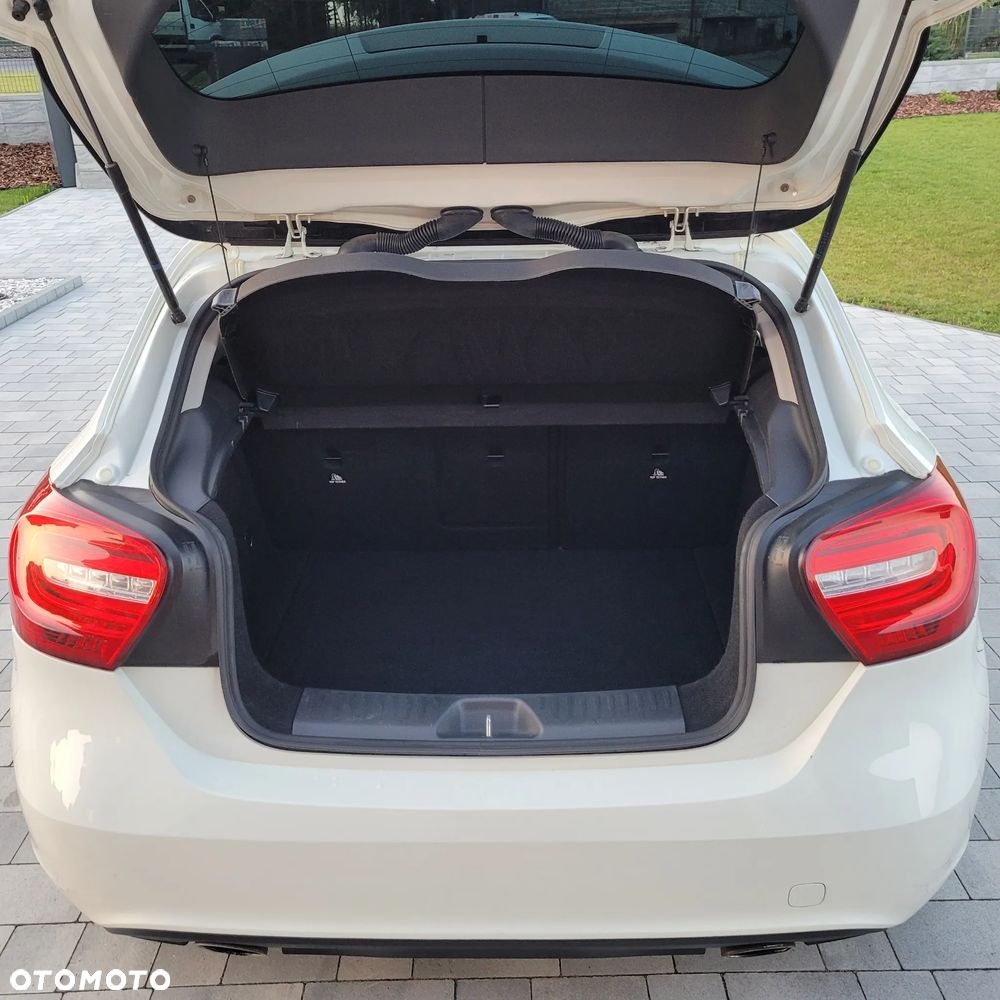 Mercedes-Benz Klasa A 180 BlueEfficiency Edition - 15