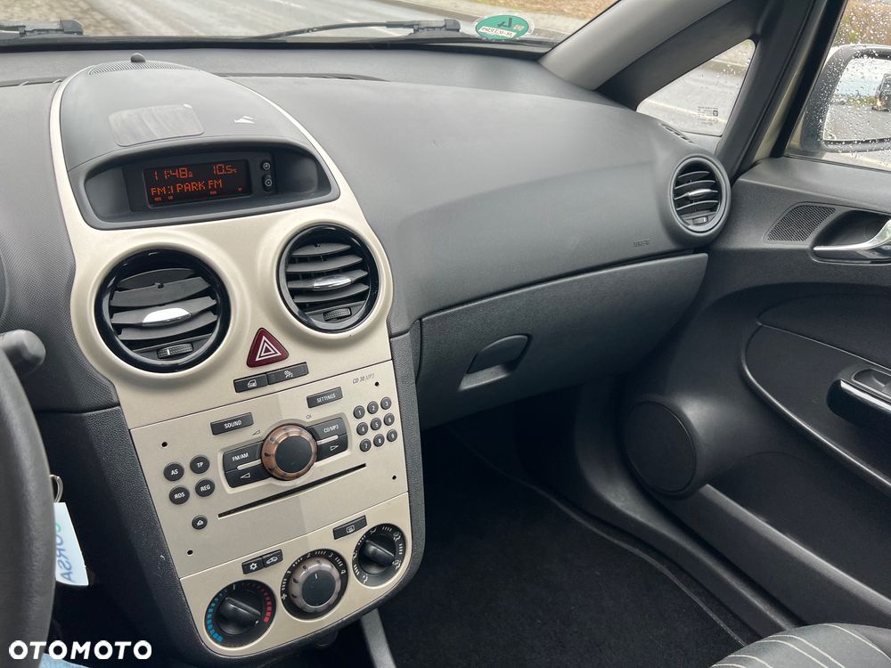 Opel Corsa 1.4 16V Edition - 13