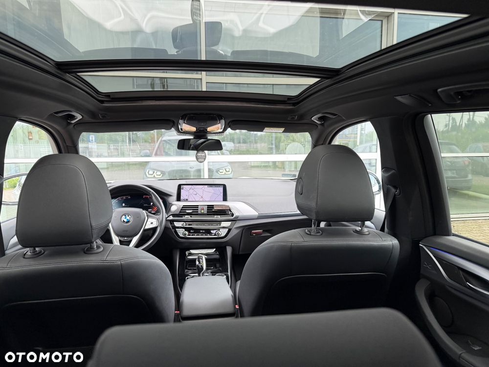 BMW X3 xDrive20d xLine - 27