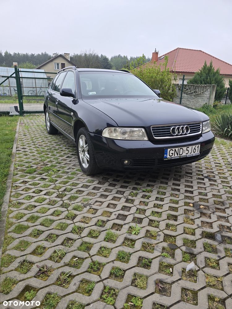 Audi A4 Avant 2.5 TDI - 1