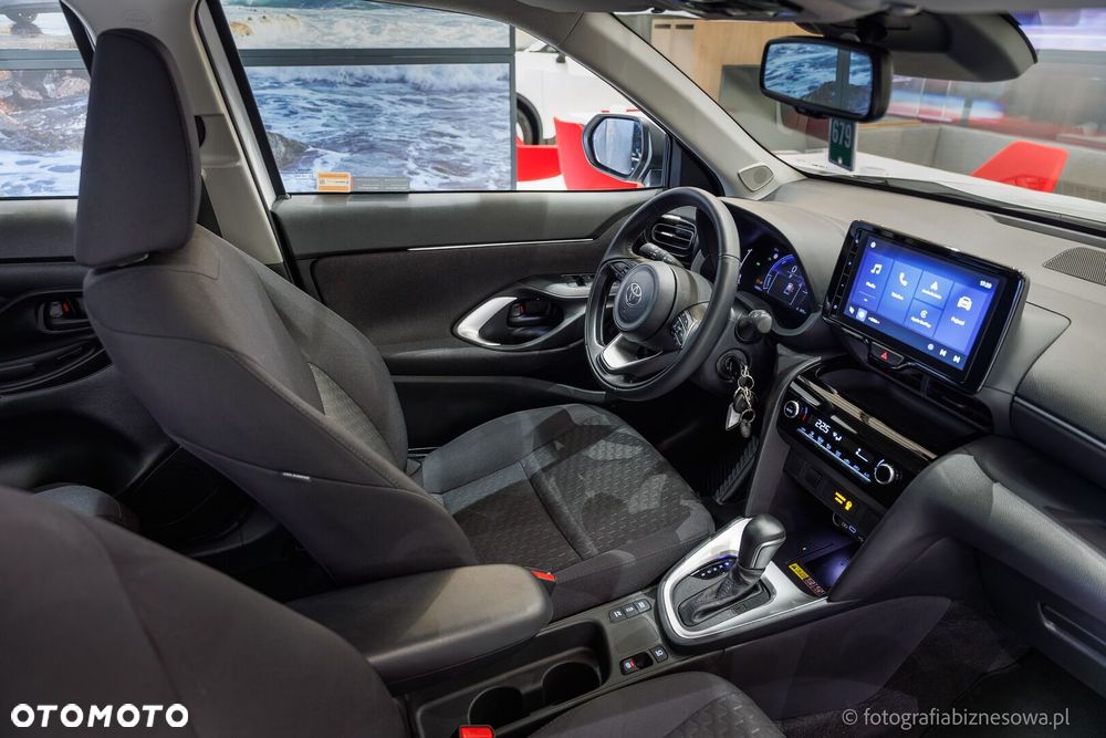 Toyota Yaris Cross Hybrid 1.5 Comfort - 24