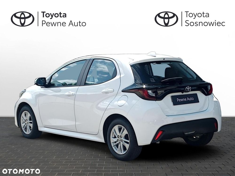 Toyota Yaris - 4