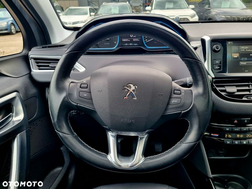 Peugeot 2008 1.6 BlueHDi Allure - 15