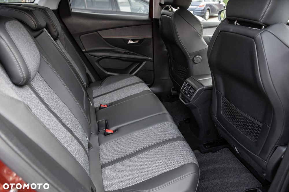 Peugeot 3008 PureTech 130 Stop & Start GPF EAT8 Active Business-Paket - 31