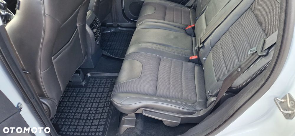 Ford Kuga 2.0 TDCi Titanium FWD - 20