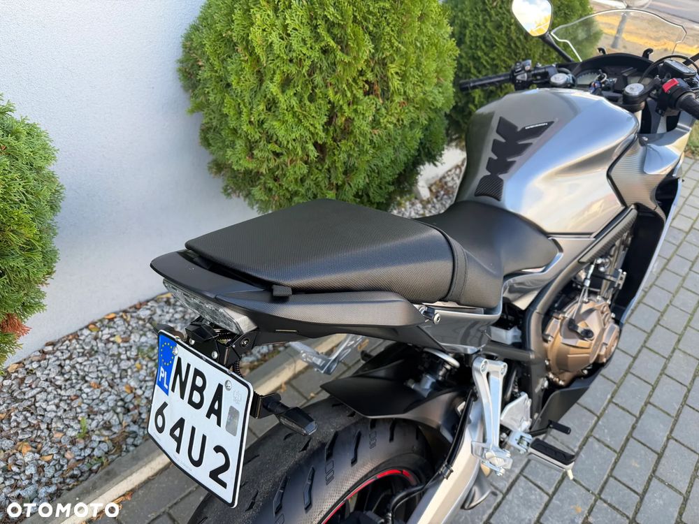 Honda CBR - 27