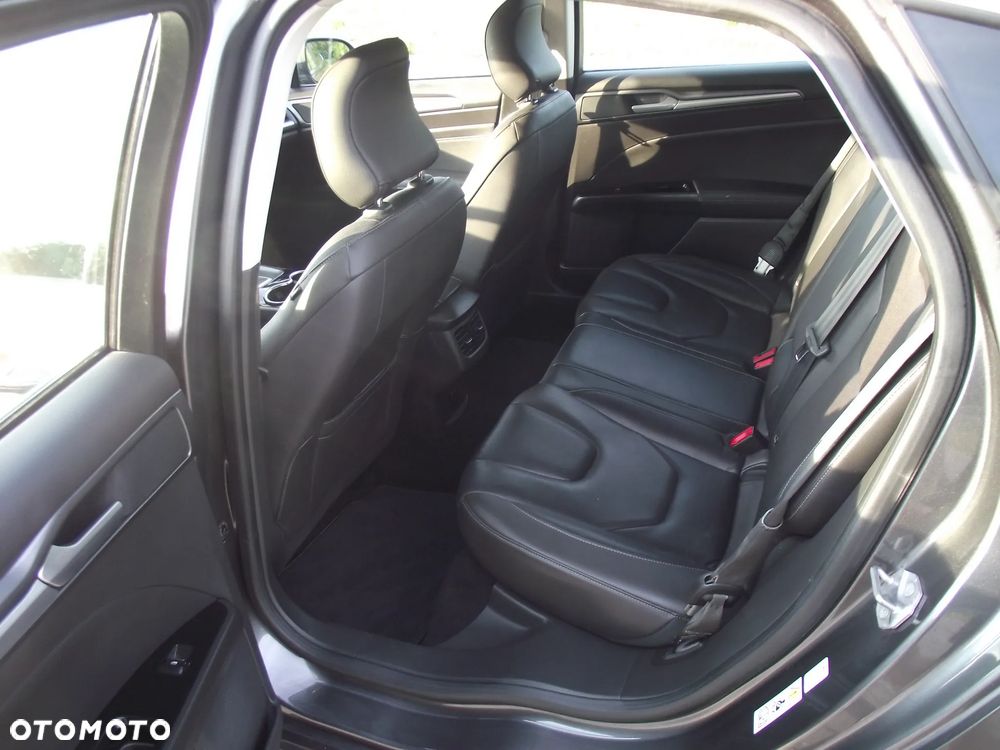 Ford Mondeo 2.0 TDCi Titanium PowerShift - 10