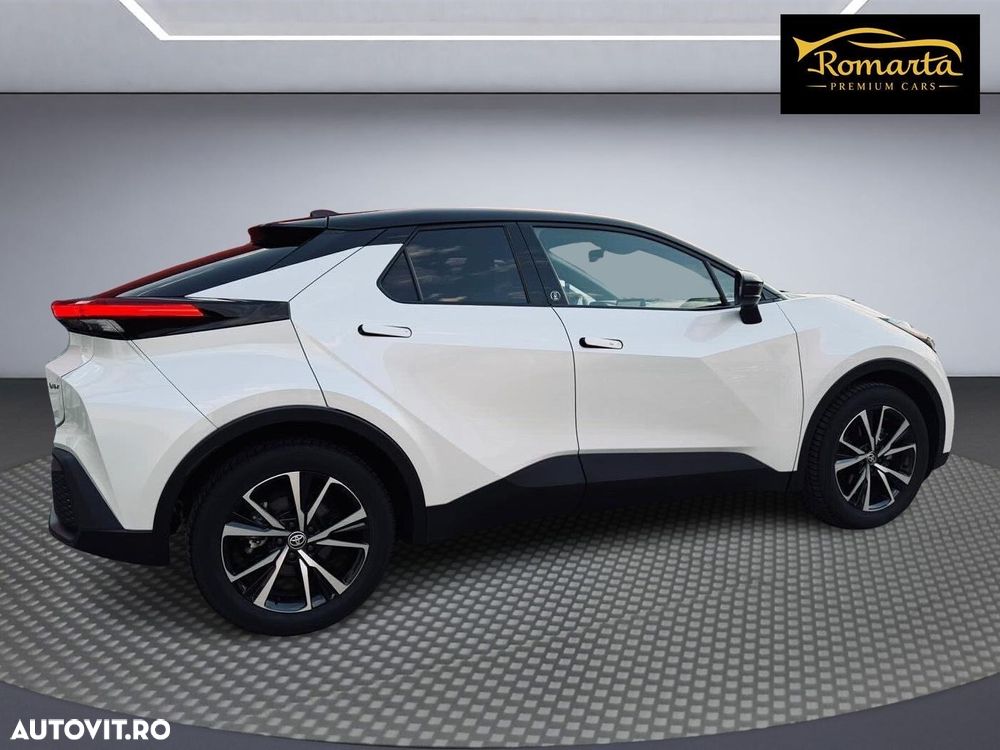 Toyota C-HR 1.8 Hybrid Team Deutschland - 8