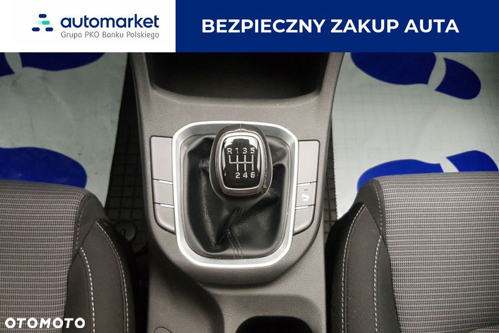 Hyundai i30 1.6 D Classic + - 20