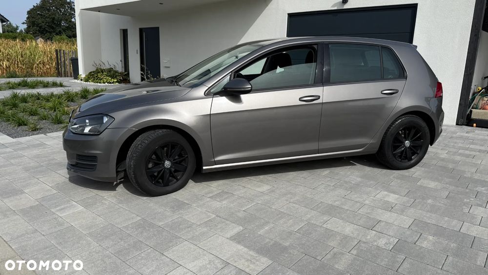 Volkswagen Golf - 2