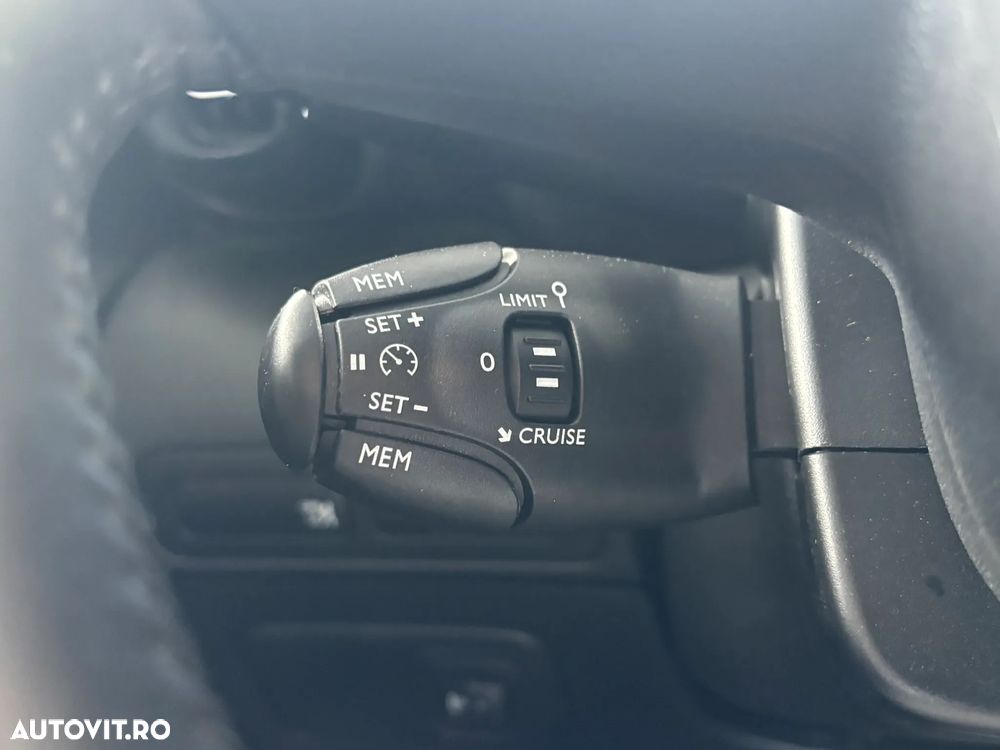 Citroën C3 AIRCROSS BlueHDI 120 Stop & Start EAT6 FEEL PACK - 18