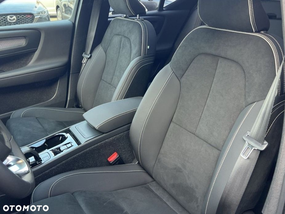 Volvo XC 40 - 5
