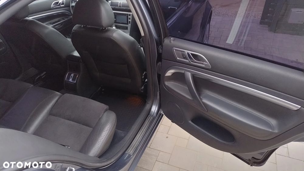 Skoda Superb 1.8 Turbo Comfort - 17