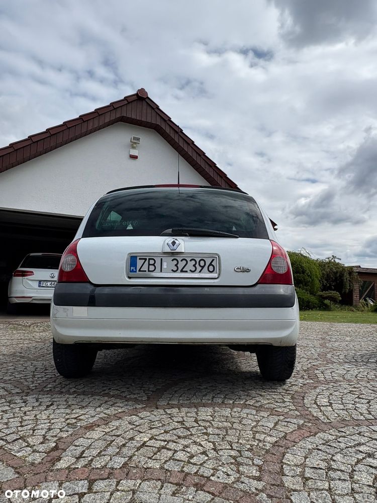 Renault Clio 1.2 Access - 11