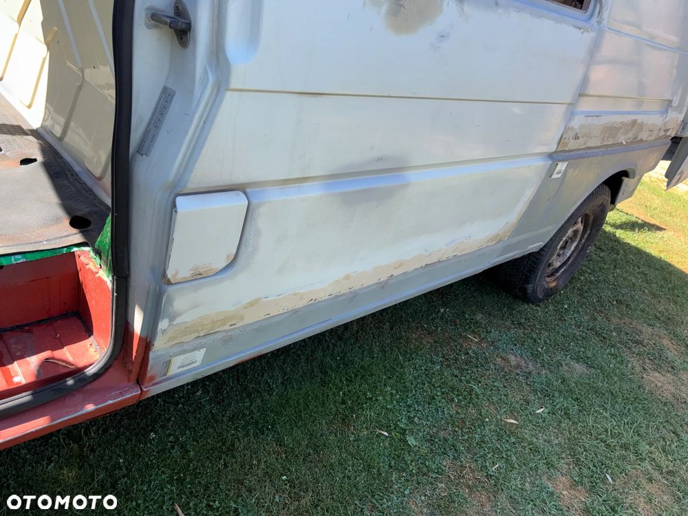 Volkswagen Transporter - 21