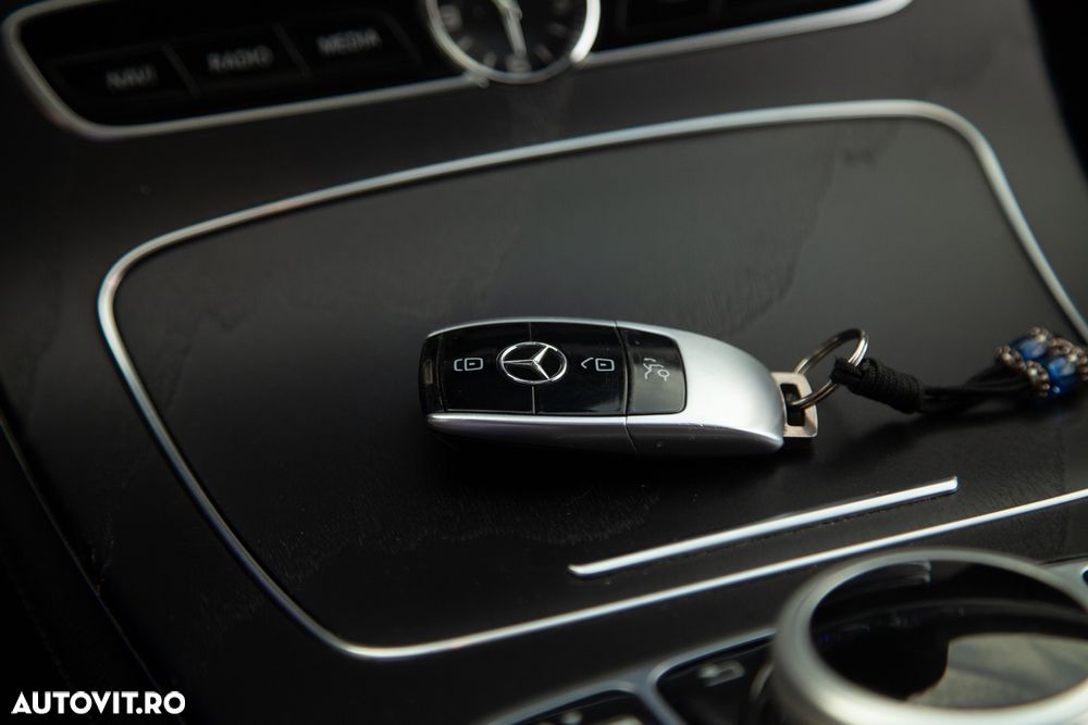 Mercedes-Benz E - 28